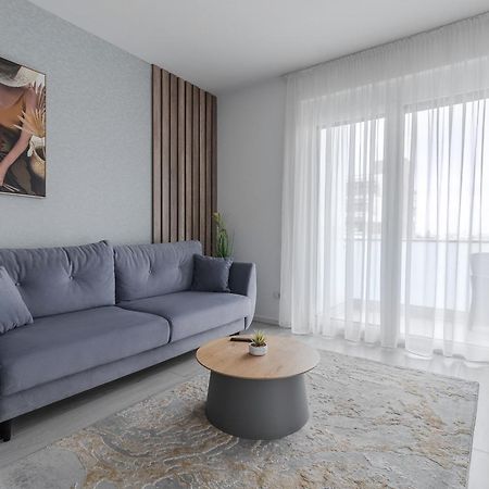 Rosewood Gold Apartment Oradea Ngoại thất bức ảnh