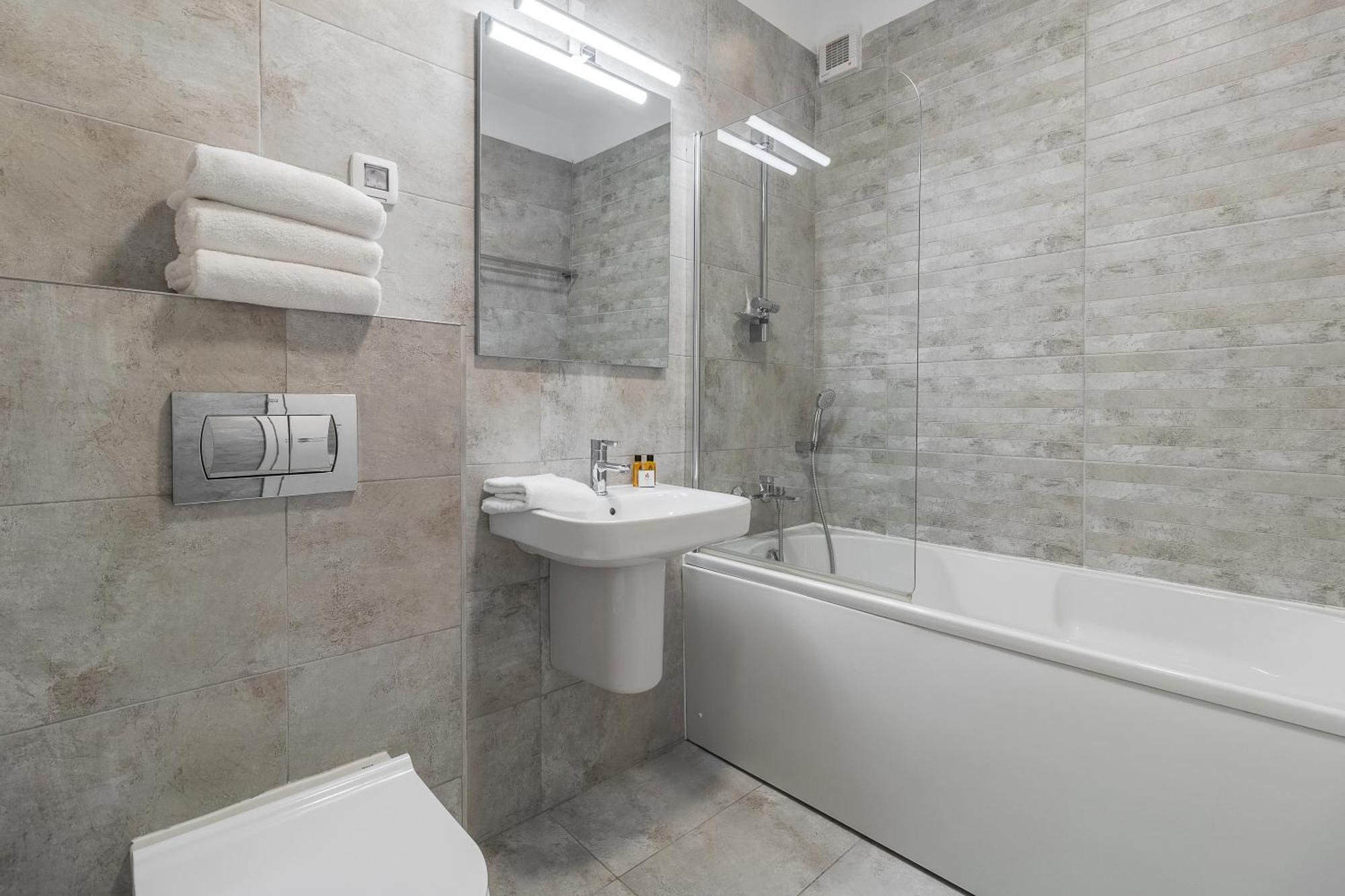 Rosewood Gold Apartment Oradea Ngoại thất bức ảnh