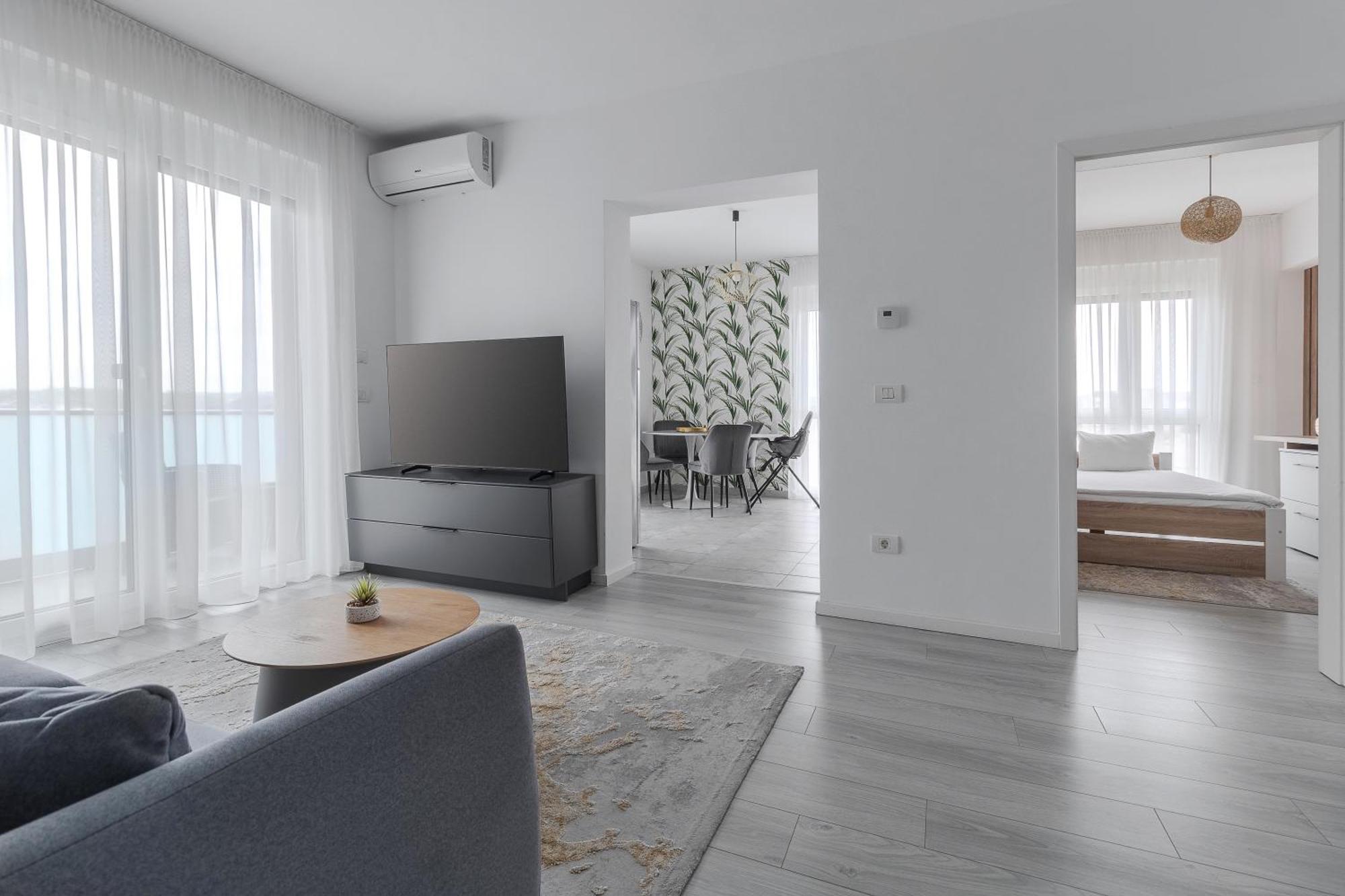 Rosewood Gold Apartment Oradea Ngoại thất bức ảnh